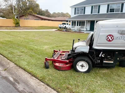 Professional Lawn Mowing Services Destin, Fort Walton Beach, Niceville, and Shalimar, Florida